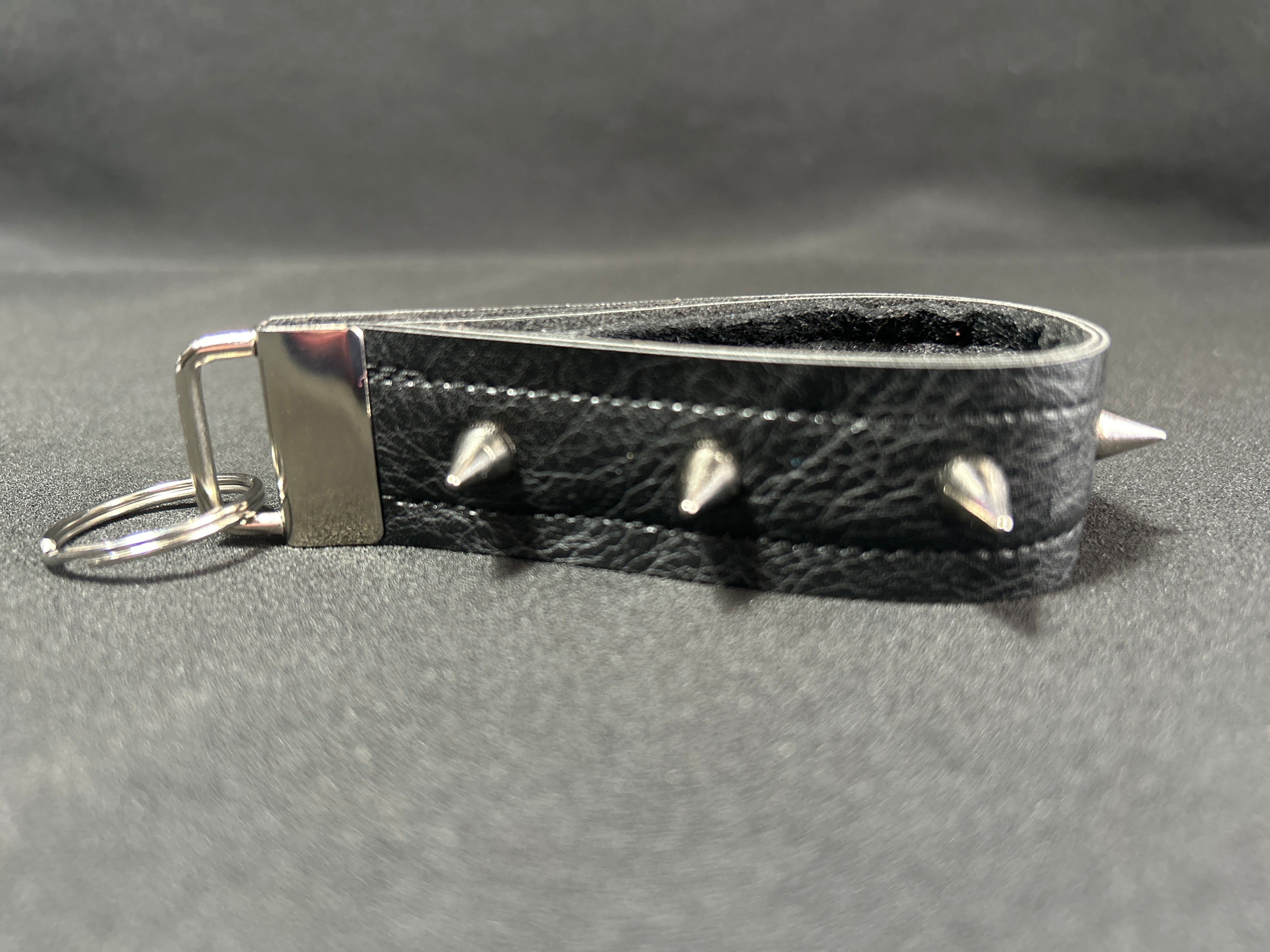 Spiked Brass Knuckles - 004