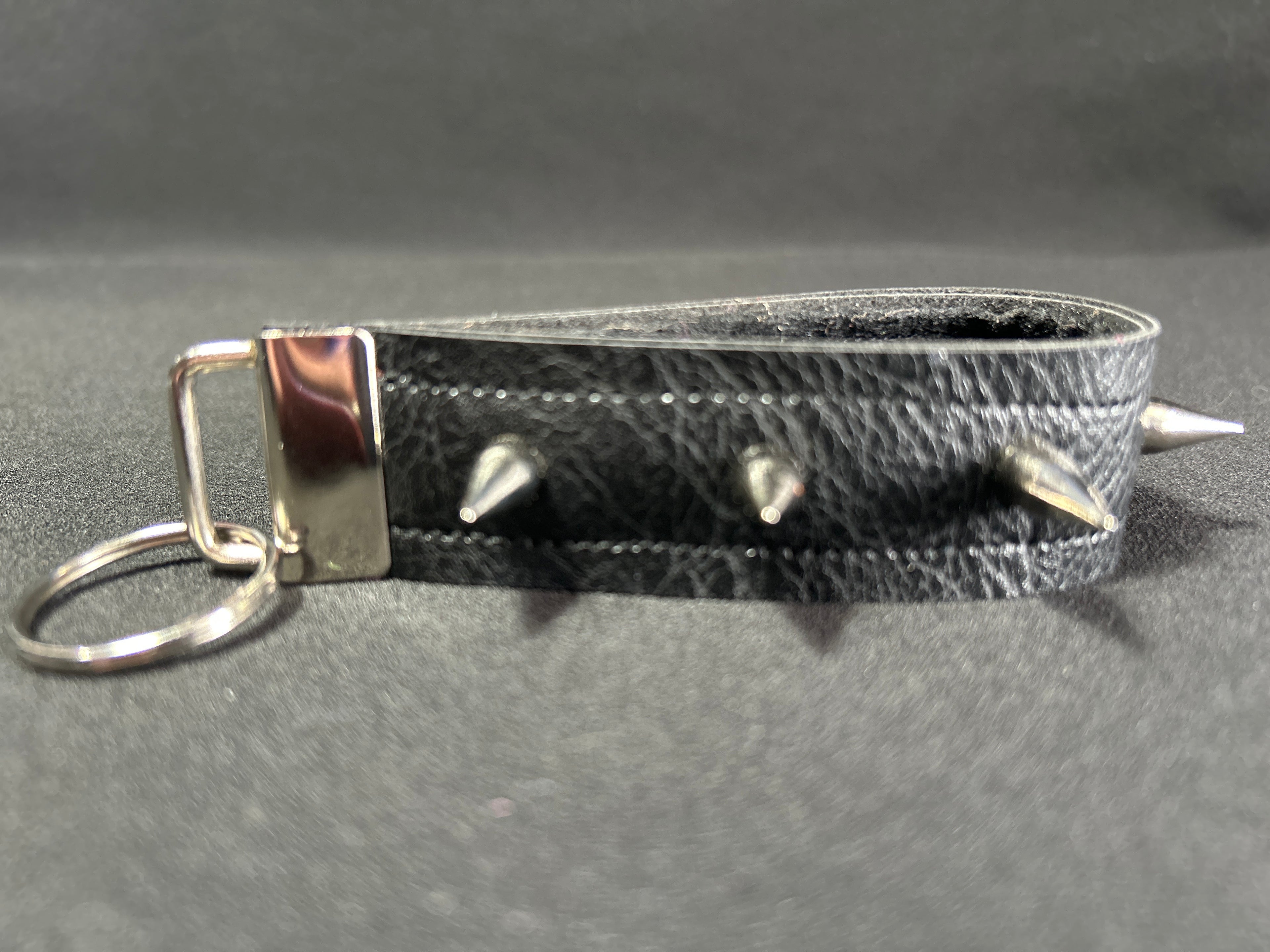 Spiked Brass Knuckles - 022