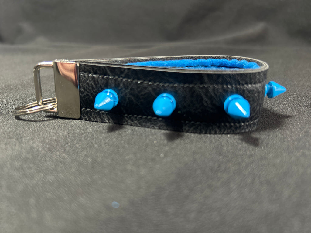 Spiked Brass Knuckles - 017