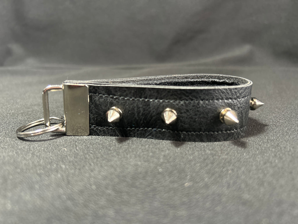 Spiked Brass Knuckles - 009