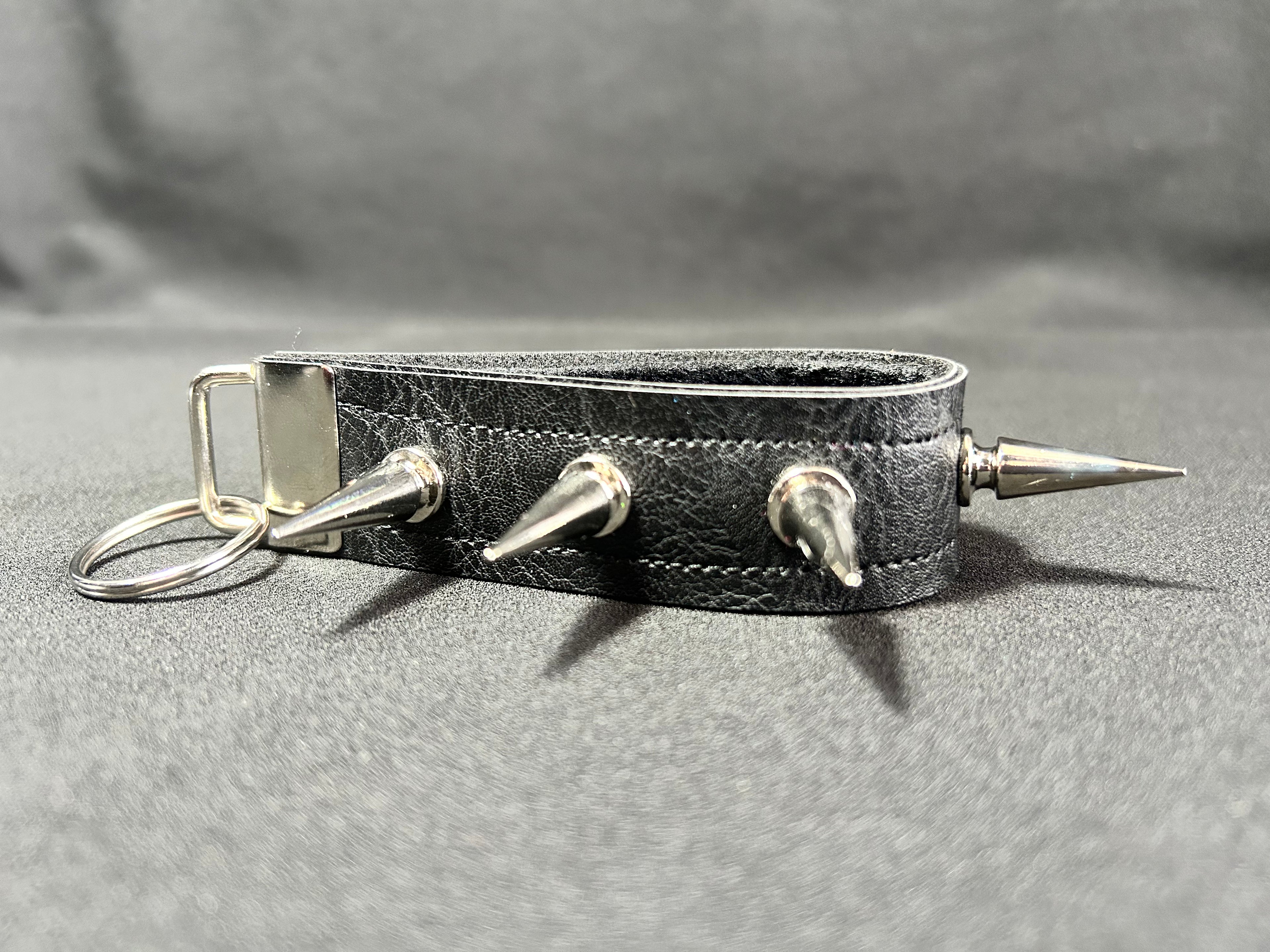 Spiked Brass Knuckles - 002