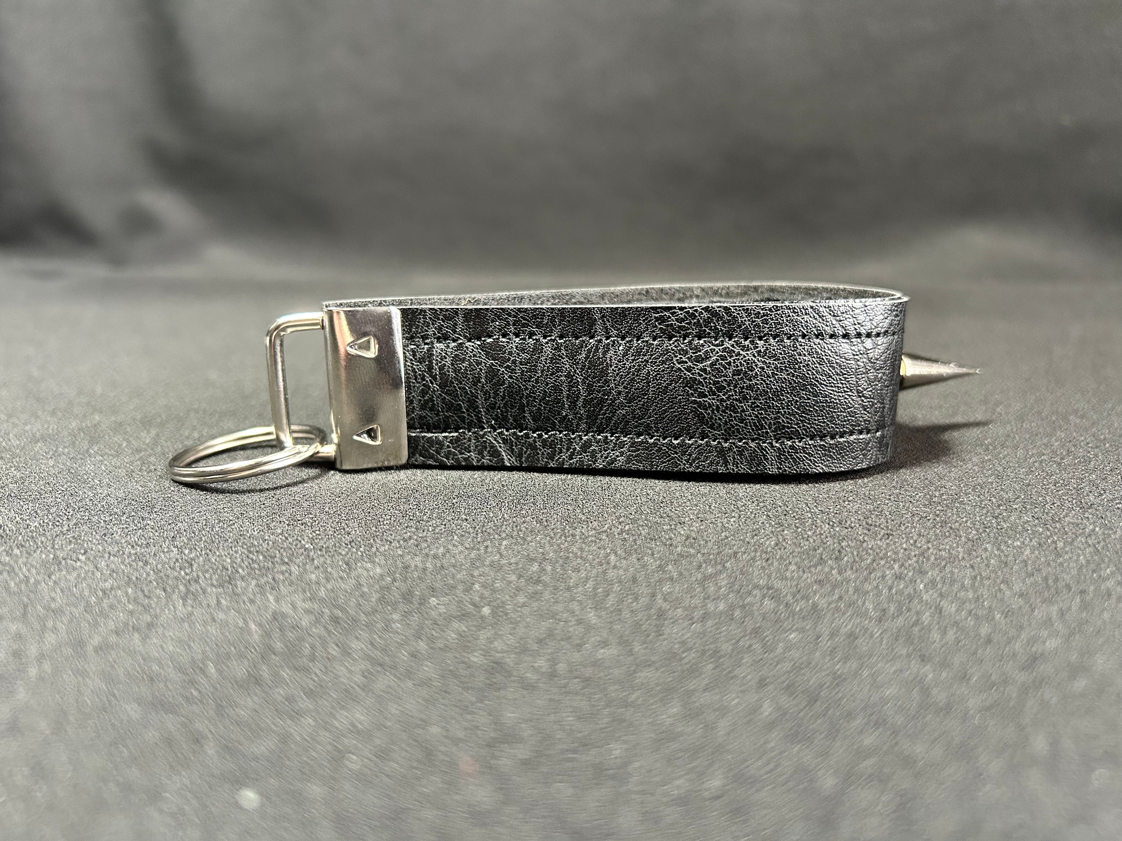 Spiked Brass Knuckles - 002